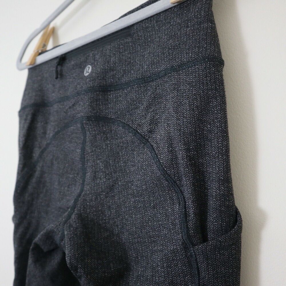 Lululemon Size 2 Speed Tight IV Giant Herringbone Gray Crop Leggings - Picture 8 of 10